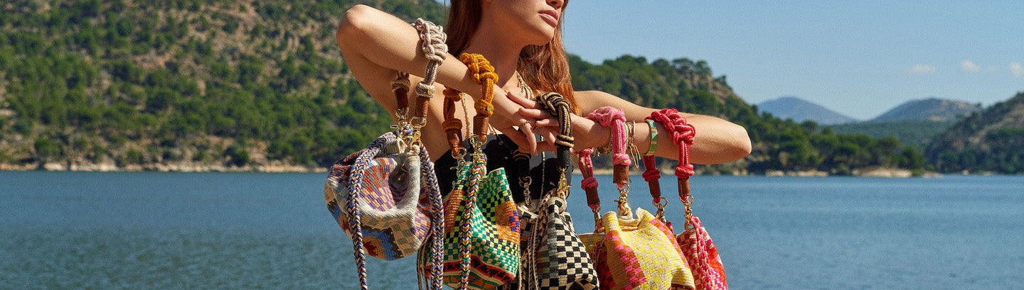 BAGS<br><h4>Special artisanal pieces, hand made products of the highest quality with innovative and timeless designs.</h4>